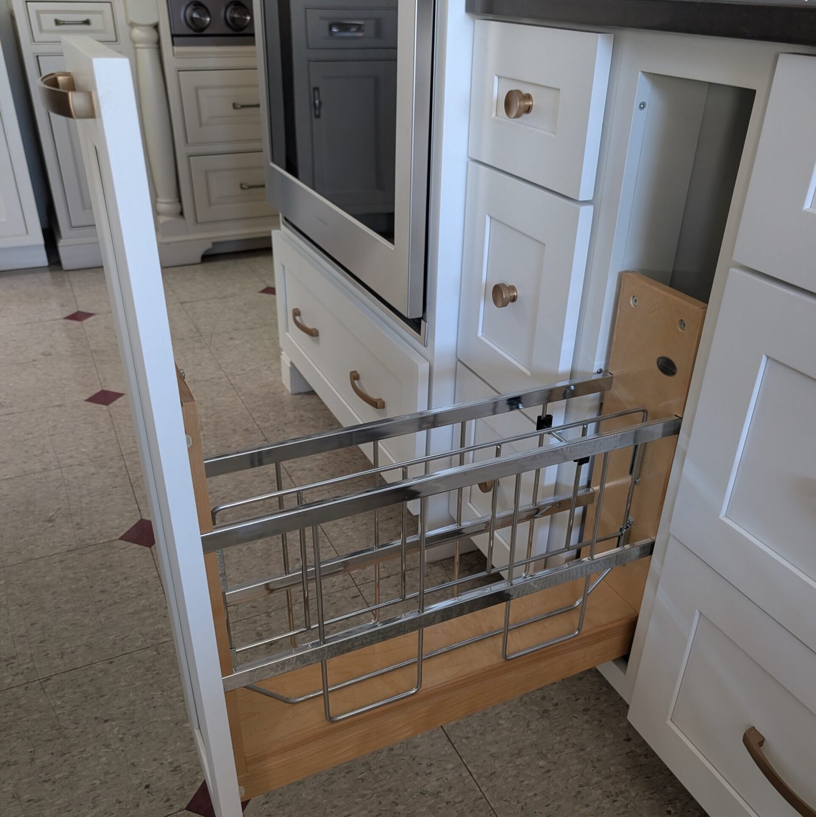 Pull-Out Spice Rack – Easy Access Storage Solution