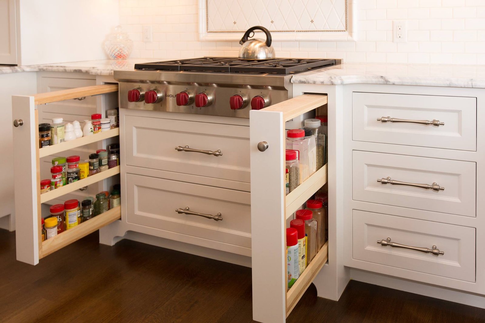 Pull-Out Spice Rack – Easy Access Storage Solution